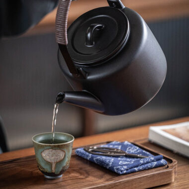 Retro Ceramic Direct Fire Teapot [Tiliang Han Yun Pot] 700ml