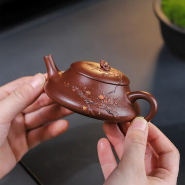 Full Handmade Yixing Zisha Teapot [Xiao Yao] (Zi Ni – 110ml)
