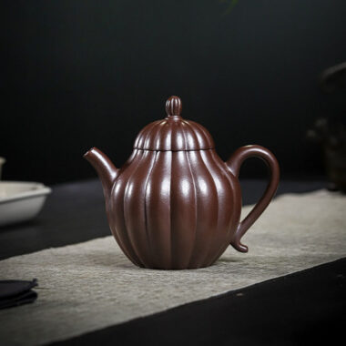 Full Handmade Yixing Zisha Teapot [Ling Hua Qiu Shui] (Jin Sha Zi Ni – 200ml)
