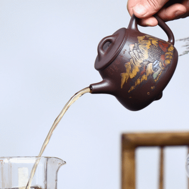 Full Handmade Yixing Zisha Shanshui Color Painted Teapot [Gao Shi Piao] (Lao Zi Ni – 290ml)