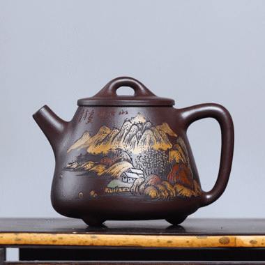 Full Handmade Yixing Zisha Shanshui Color Painted Teapot [Gao Shi Piao] (Lao Zi Ni – 290ml)