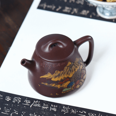 Full Handmade Yixing Zisha Shanshui Color Painted Teapot [Gao Shi Piao] (Lao Zi Ni – 290ml)