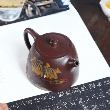 Full Handmade Yixing Zisha Shanshui Color Painted Teapot [Han Duo] (Lao Zi Ni – 310ml)