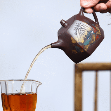 Full Handmade Yixing Zisha Shanshui Color Painted Teapot [Liufang Han Duo] (Lao Zi Ni – 290ml)