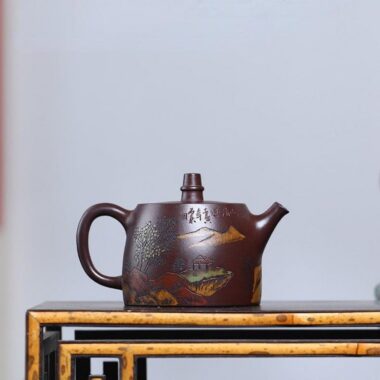 Full Handmade Yixing Zisha Shanshui Color Painted Teapot [Xiao Han Duo] (Lao Zi Ni – 225ml)