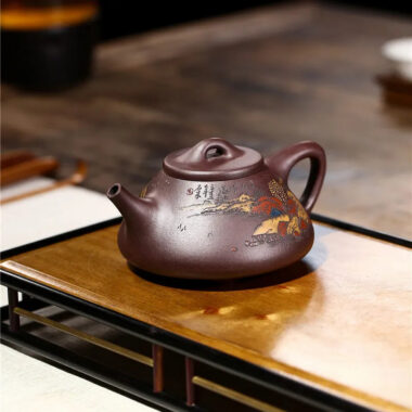 Full Handmade Yixing Zisha Shanshui Color Painted Teapot [Ziye Shi Piao] (Lao Zi Ni – 300ml)