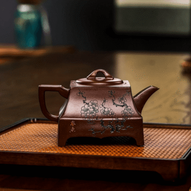 Full Handmade Yixing Zisha Teapot [An Xiang Fudong] (Zi Ni – 280ml)
