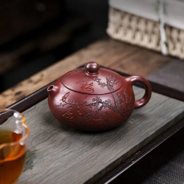 Full Handmade Yixing Zisha Teapot [An Xiang Xishi] (Long Xue Sha – 250ml)