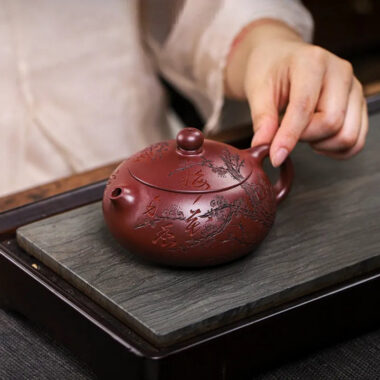 Full Handmade Yixing Zisha Teapot [An Xiang Xishi] (Long Xue Sha – 250ml)