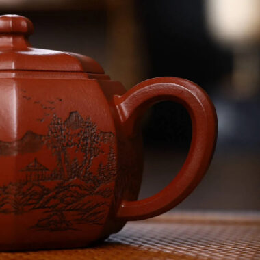Full Handmade Yixing Zisha Teapot [Bafang Lai Cai Pot] (Hong Pi Long – 280ml)