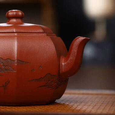 Full Handmade Yixing Zisha Teapot [Bafang Lai Cai Pot] (Hong Pi Long – 280ml)