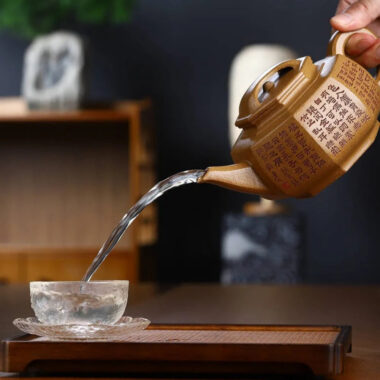 Full Handmade Yixing Zisha Teapot [Bafang Niu Gai Pot] (Wucai Lao Duan Ni – 650ml)