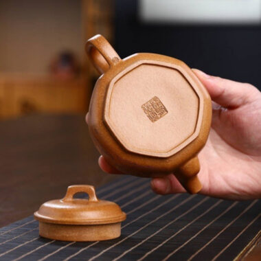 Full Handmade Yixing Zisha Teapot [Bafang Qiao Ding Pot] (Wucai Lao Duan Ni – 260ml)