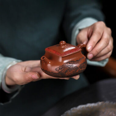 Full Handmade Yixing Zisha Teapot [Bai Fu Ju Zhen] (Hong Jiang Po Ni – 150ml)