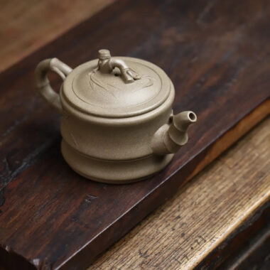 Full Handmade Yixing Zisha Teapot [Bamboo Pot] (Duan Ni – 300ml)
