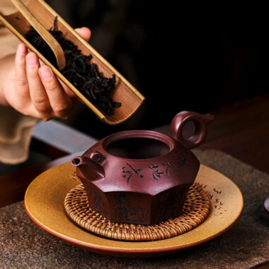 Full Handmade Yixing Zisha Teapot [Baxian Lun Cha] (Zi Xue Sha – 300ml)