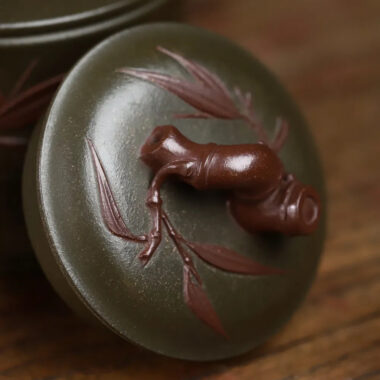 Full Handmade Yixing Zisha Teapot [Bi-color Bamboo Pot] (Lu Ni – 125/180/270ml)