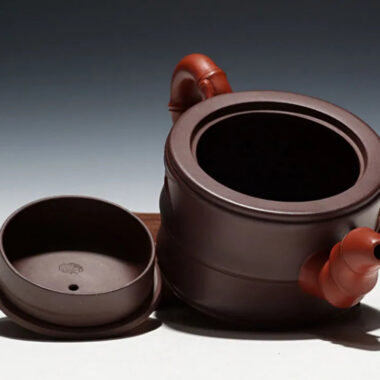 Full Handmade Yixing Zisha Teapot [Bi-color Bamboo Pot] (Zi Ni/Hong Ni – 160ml)