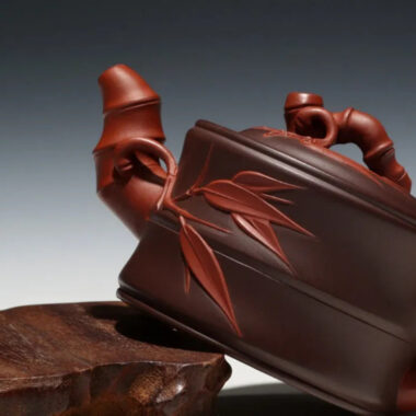 Full Handmade Yixing Zisha Teapot [Bi-color Bamboo Pot] (Zi Ni/Hong Ni – 160ml)
