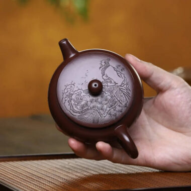 Full Handmade Yixing Zisha Teapot [Bian Gu Pot] (Zi Ni – 200ml)