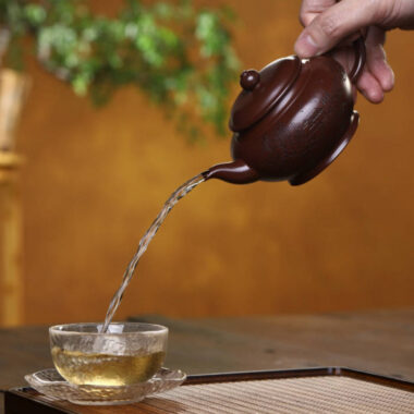 Full Handmade Yixing Zisha Teapot [Bian Xiao Ying Pot] (Zi Ni – 210ml)