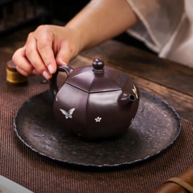 Full Handmade Yixing Zisha Teapot [Butterfly Xishi] (Zi Jia Ni – 420ml)