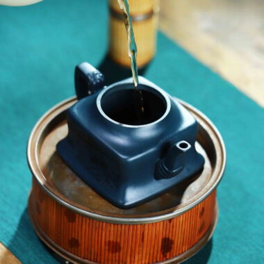 Full Handmade Yixing Zisha Teapot [Cha Yuan] (Tian Qing Ni – 230ml)