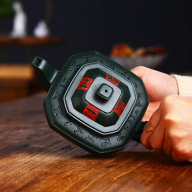 Full Handmade Yixing Zisha Teapot [Chan Cha Yiwei] (Feicui Lu Ni – 310ml)