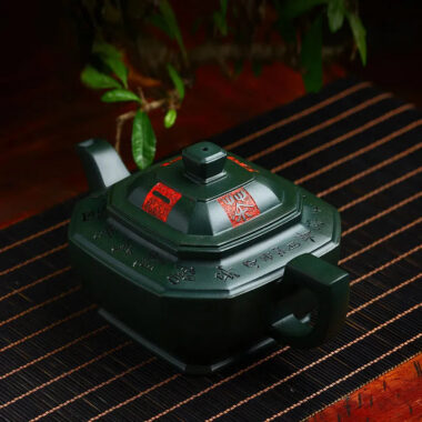 Full Handmade Yixing Zisha Teapot [Chan Cha Yiwei] (Feicui Lu Ni – 310ml)