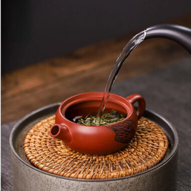 Full Handmade Yixing Zisha Teapot [Chan Cha Yiwei] (Long Xue Sha – 140ml)