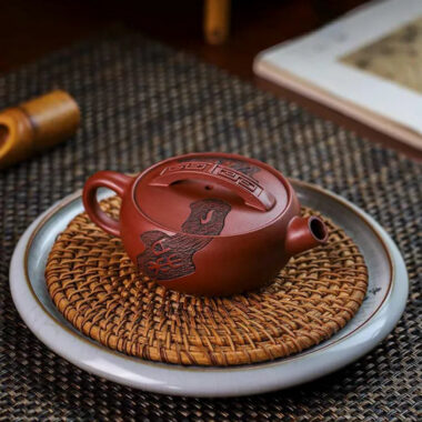 Full Handmade Yixing Zisha Teapot [Chan Cha Yiwei] (Long Xue Sha – 140ml)