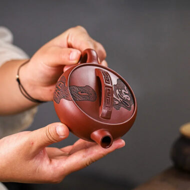 Full Handmade Yixing Zisha Teapot [Chan Cha Yiwei] (Long Xue Sha – 140ml)