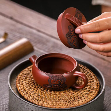 Full Handmade Yixing Zisha Teapot [Chan Cha Yiwei] (Long Xue Sha – 140ml)