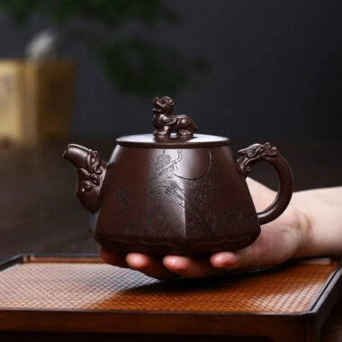 Full Handmade Yixing Zisha Teapot [Chang E Ben Yue] (Zi Jia Ni – 400ml)