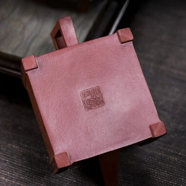 Full Handmade Yixing Zisha Teapot [Chess Joy] (Di Cao Qing – 280ml)