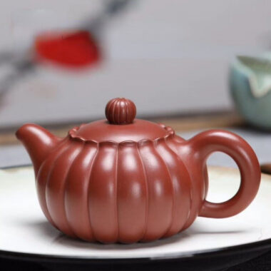 Full Handmade Yixing Zisha Teapot [Chrysanthemum Bud Pot] (Zao Hong Ni – 160ml)