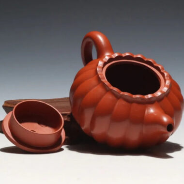 Full Handmade Yixing Zisha Teapot [Chrysanthemum Bud Pot] (Zhao Zhuang Zhu Ni – 170ml)