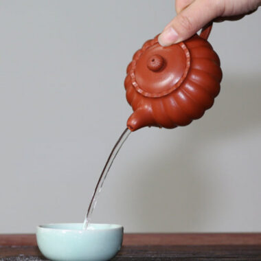 Full Handmade Yixing Zisha Teapot [Chrysanthemum Bud Pot] (Zhao Zhuang Zhu Ni – 170ml)