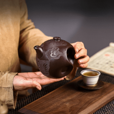 Full Handmade Yixing Zisha Teapot [Dadao Zhi Jian] (Lao Zi Ni – 360ml)