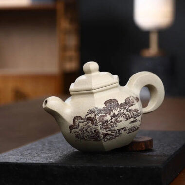Full Handmade Yixing Zisha Teapot [Dao Hong Lianzi Pot] (Bensan Lu Ni – 360ml)