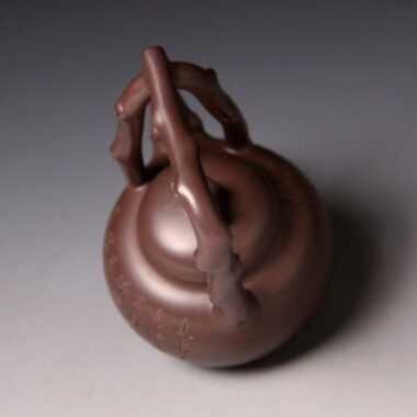 Full Handmade Yixing Zisha Teapot [Dong Po Tiliang Pot] (Lao Zi Ni – 240ml)