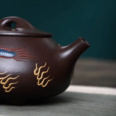 Full Handmade Yixing Zisha Teapot [Dragon Jingzhou Shi Piao Pot] (Lao Zi Ni – 300ml)