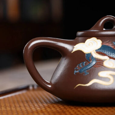 Full Handmade Yixing Zisha Teapot [Dragon Ziye Shi Piao Pot] (Lao Zi Ni – 350ml)