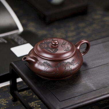 Full Handmade Yixing Zisha Teapot [Eight Horses] (Lao Zi Ni – 280ml)