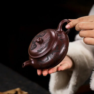 Full Handmade Yixing Zisha Teapot [Eight Horses] (Lao Zi Ni – 280ml)
