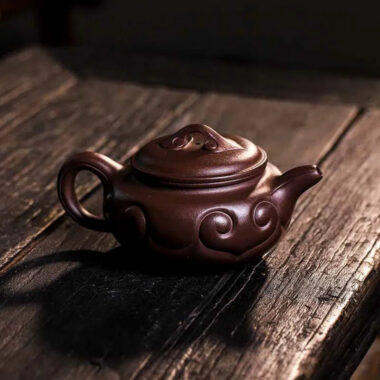 Full Handmade Yixing Zisha Teapot [Fanggu Ruyi] (Lao Zi Ni – 500ml)