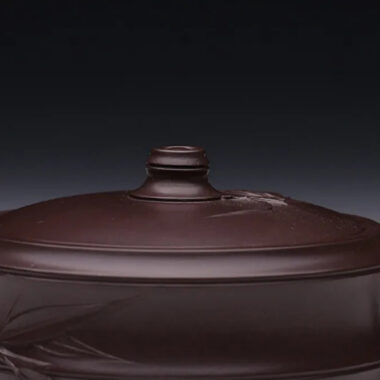 Full Handmade Yixing Zisha Teapot [Flat Two-section Bamboo Pot] (Lao Zi Ni – 130/320ml)
