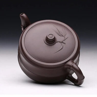 Full Handmade Yixing Zisha Teapot [Flat Two-section Bamboo Pot] (Lao Zi Ni – 130/320ml)