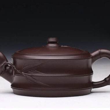 Full Handmade Yixing Zisha Teapot [Flat Two-section Bamboo Pot] (Lao Zi Ni – 130/320ml)