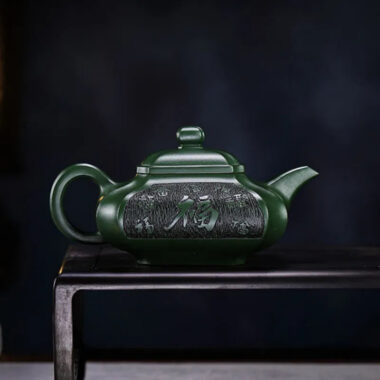 Full Handmade Yixing Zisha Teapot [Fu Yun Wan Jia] (Feicui Lu Ni – 450ml)